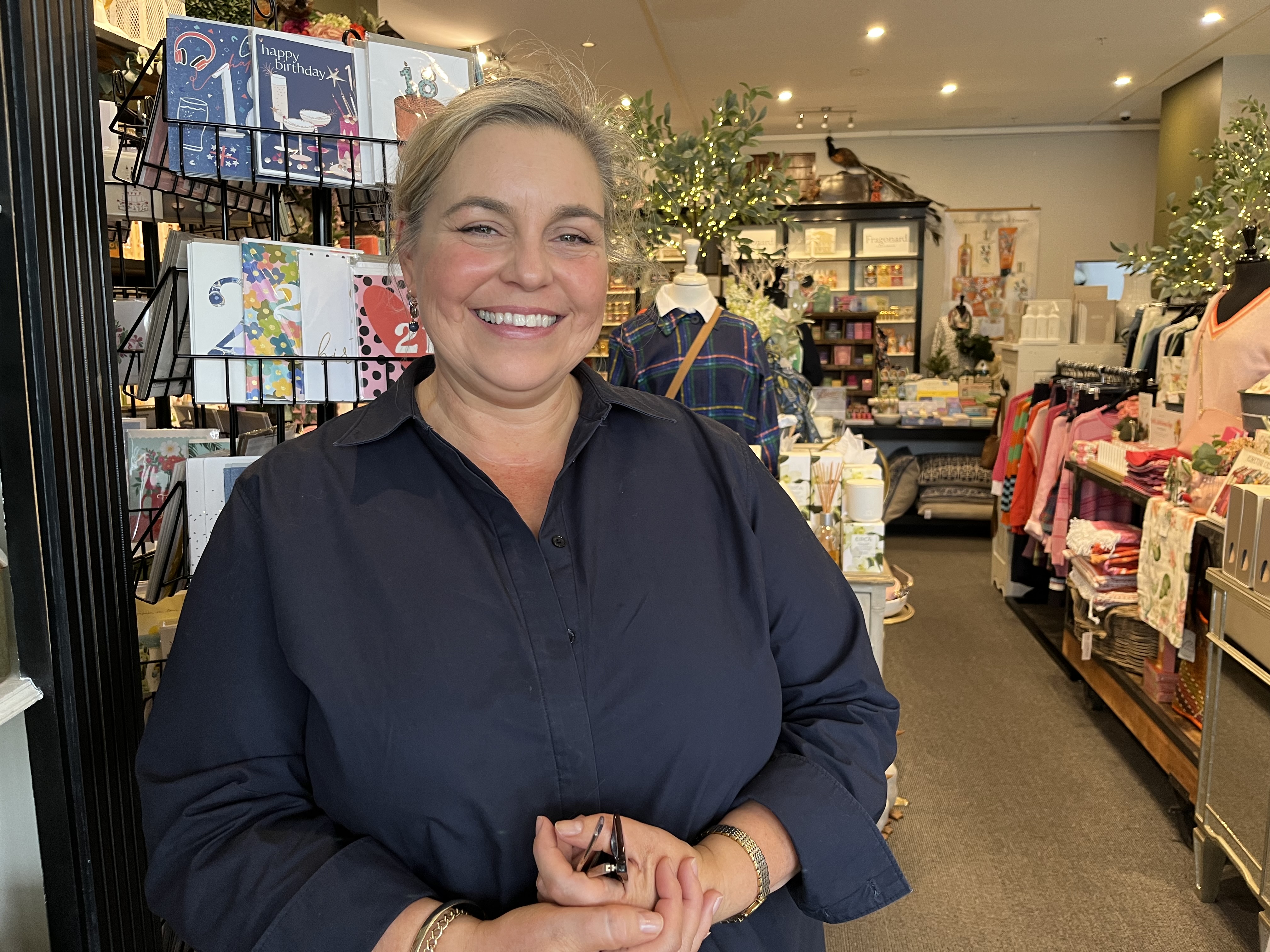 Taylor and Francis Co - Paula